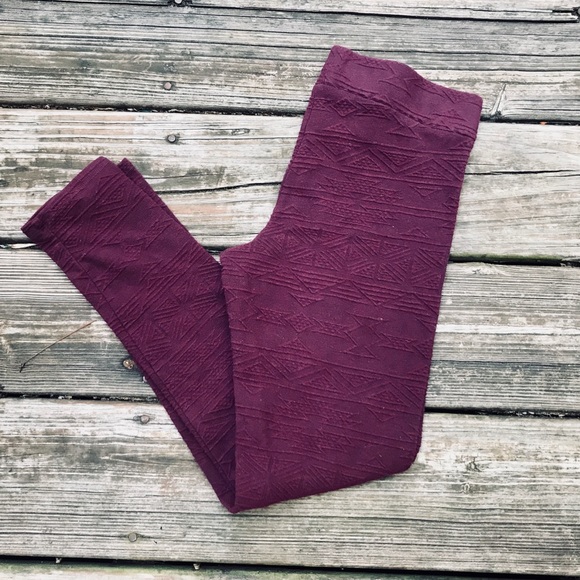 American Eagle Outfitters Pants - American Eagle leggings | Maroon 🎀